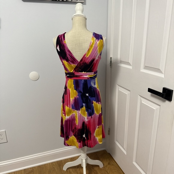 Vibrant Multicolor Sleeveless Dress - Picture 3 of 4